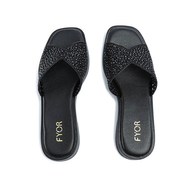 FYOR Flat Sandal #color_black