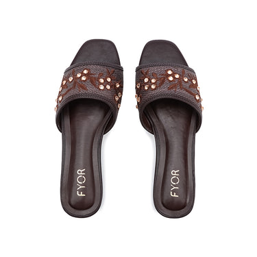 FYOR Flat Sandal #color_brown