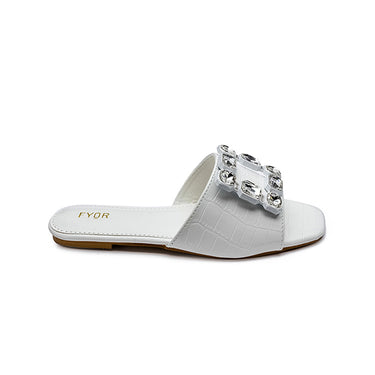 Fyor MY 223 Flat sandal #color_white