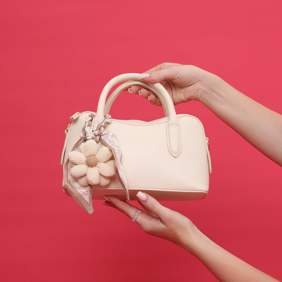 What to pack in a Stress-Free Handbag