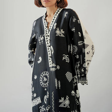 Monochrome Tribal Long Dress for women J6059