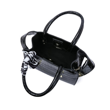 Fyor BD 140 Shoulder Bags #color_black