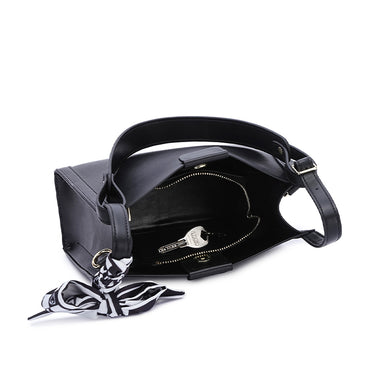 FYOR Shoulder Bag #color_black