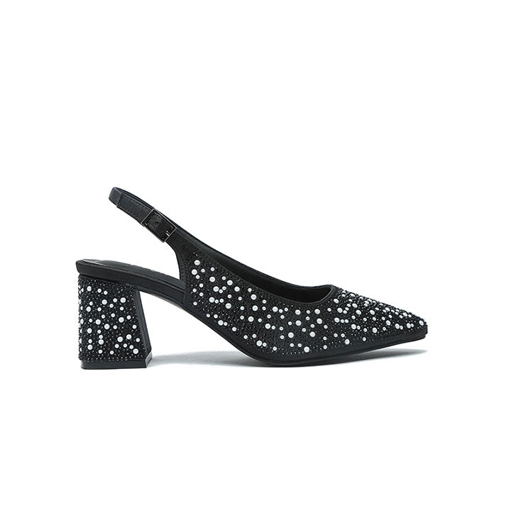 FC 02 Fyor Embellished Pumps