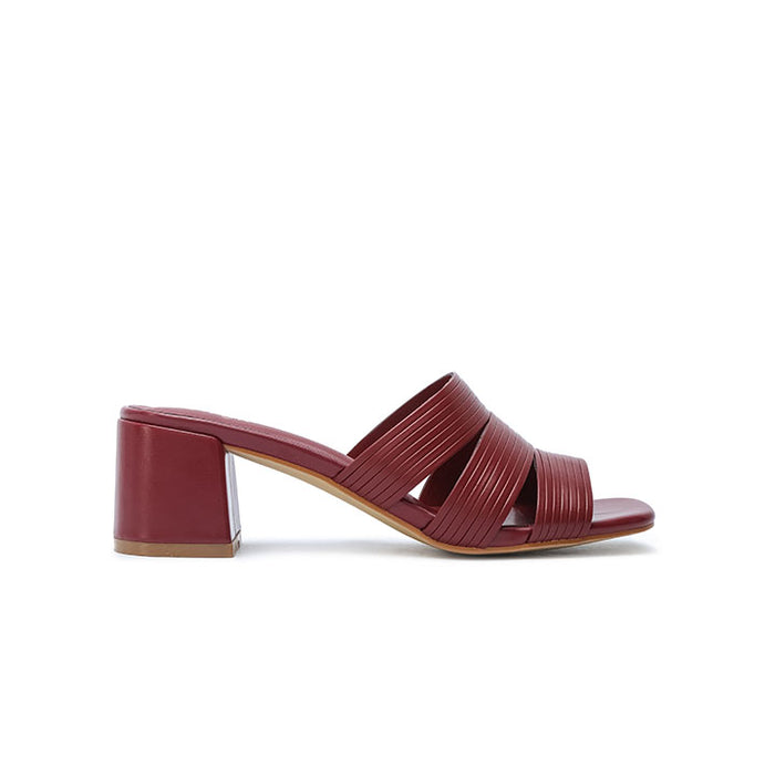 Stylish Cut-Out Box Heel HL 277