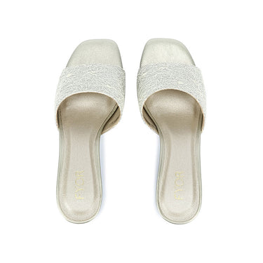 FYOR Box Heel #color_off white